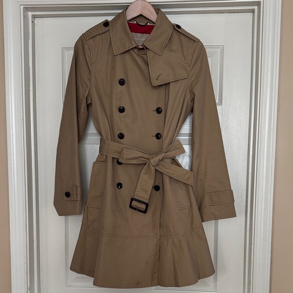 Banana Republic Jackets & Blazers - Banana Republic Classic Tan Trench Coat with bottom ruffle detail